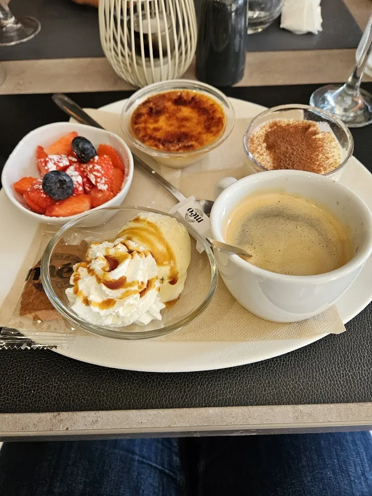 Café Gourmand